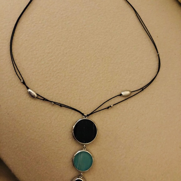 Chico’s REVERSIBLE Necklace - Picture 5 of 7